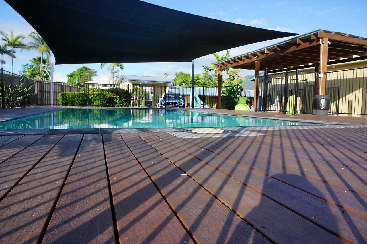 Yal Cairns - Accommodation That Makes A Difference 2*,  Australia