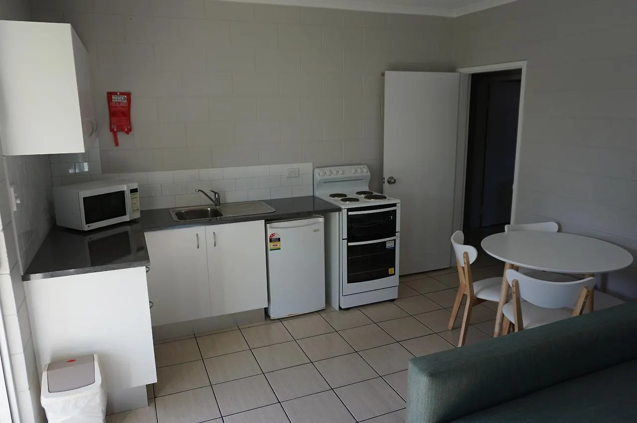 Motel Yal Cairns - Accommodation That Makes A Difference