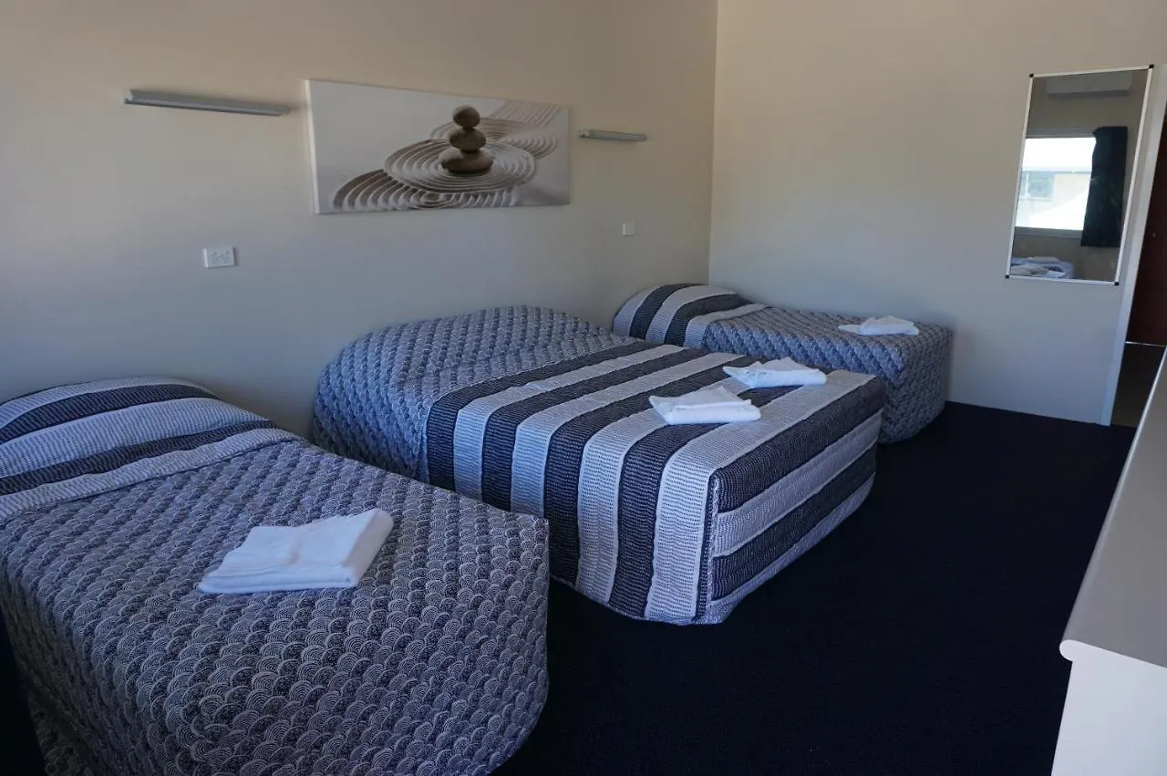 Yal Cairns - Accommodation That Makes A Difference 2*,